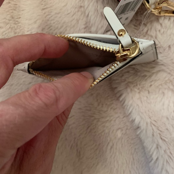 Michael Kores🌈NWTs🌈Whitney rainbow trim wallet - Picture 16 of 16